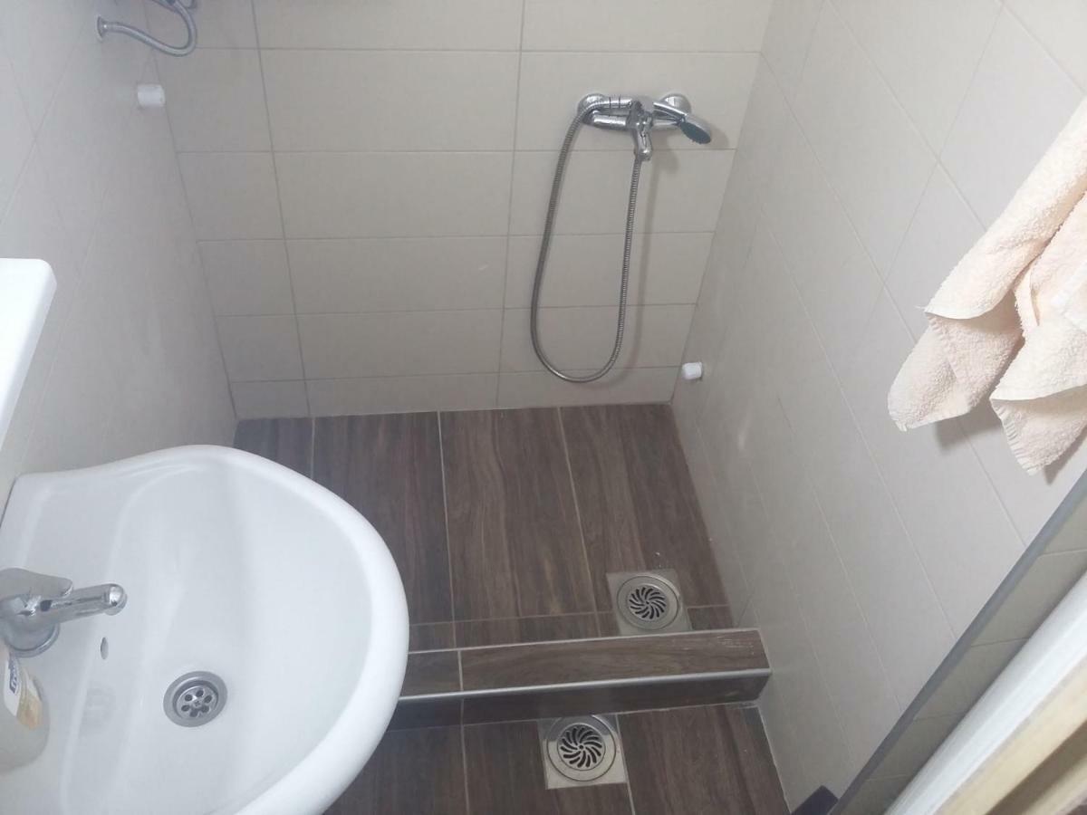 Crni Vrh Domacinstvo Kod Gere Bed & Breakfast エクステリア 写真